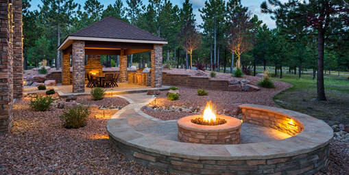 Outdoor kitchen with fire pit